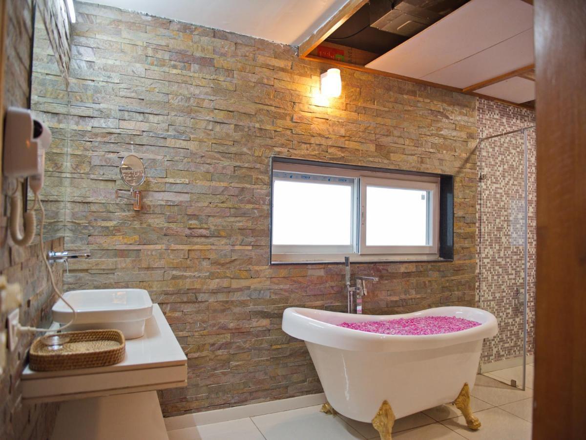 Wild Rose Resort And Spa Pushkar Exterior foto